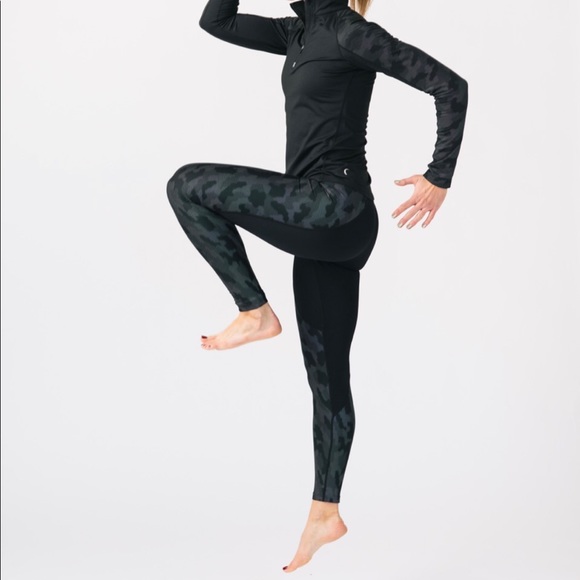 Camo Midrise Reflective Warmth Leggings 